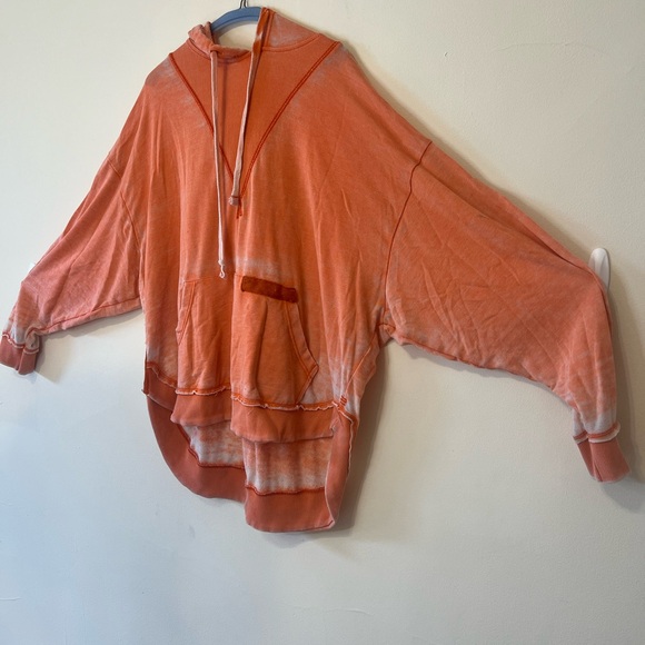 BDG Comfy & Cute Sweatshirt - Picture 6 of 6